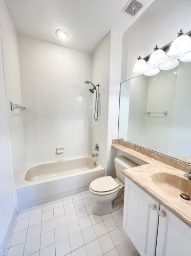 1284 Piazza Antinori, Boynton Beach FL  33426-8270 exterior