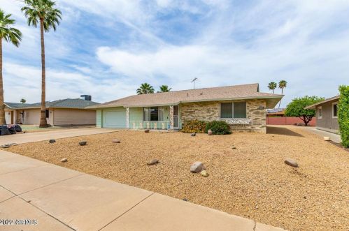 13218 Jadestone Dr, Sun City, AZ 85375-3246