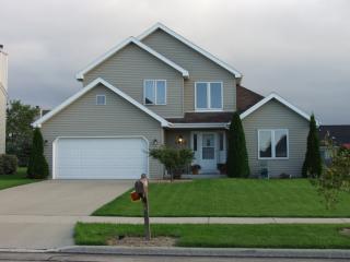1812 13th St, Kenosha WI  53140-1227 exterior