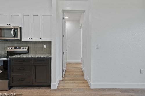 409 6th Ter, Cape Coral FL  33990-1529 exterior