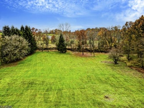 31 Welisewitz Rd, East Amwell Township NJ  08551-1712 exterior