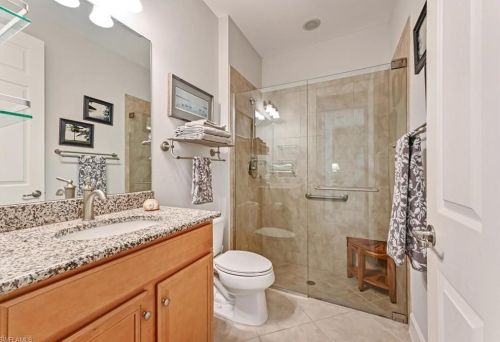 16157 Camden Lakes Cir, Naples FL  34110-2880 exterior