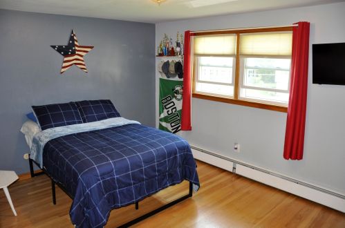 17 Biscayne Pkwy, Nashua NH 03064-1169 exterior