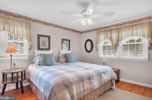 113 Purnell Ave, Riverton NJ 08077-2248 exterior