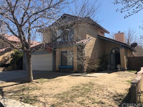 1526 Kettering St, Lancaster, CA 93535-2717