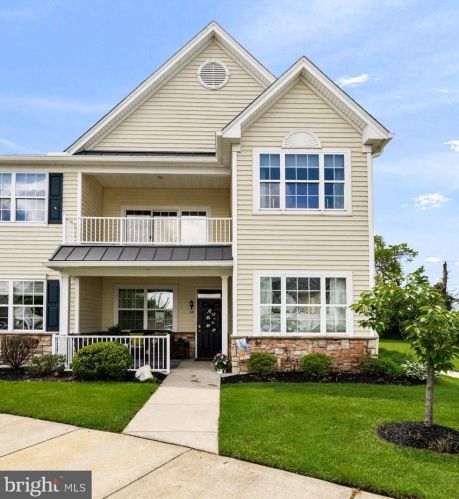23 Pelican Pl, West Deptford, NJ 08086-2242