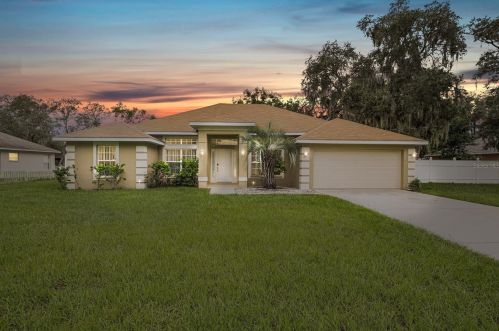 7569 Landmark Dr, Brooksville, FL 34606-6412