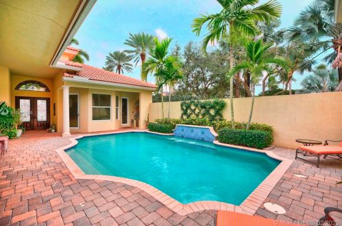 301 Charroux Dr, West Palm Beach, FL 33410-1615