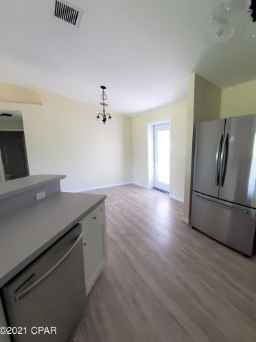 2831 Bertram St, Marianna FL  32448-4802 exterior