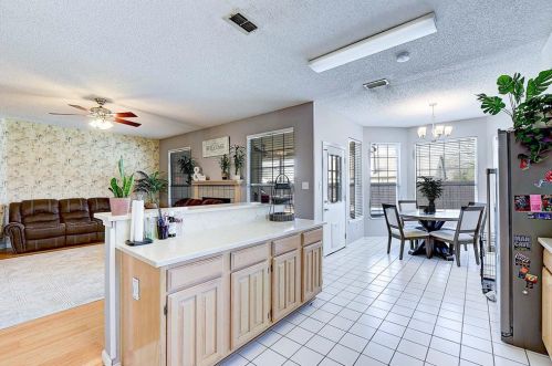 2213 Brooklake St, Denton TX  76207-1623 exterior