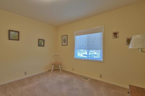 1237 Flores St, Seaside CA  93955-5516 exterior