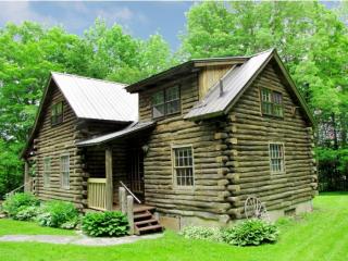 76 North Rd, Stowe, VT 05672-4382