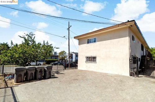 8330 Birch St, Oakland, CA 94621-2239