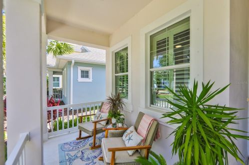 507 Winterside Dr, Ruskin, FL 33572-3425