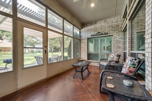 8817 Crestview Dr, Denton TX  76207-8601 exterior