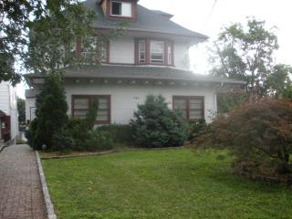 192 Drake Ave, New Rochelle NY  10805-1733 exterior