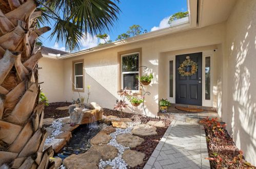 12151 Old Country Rd, West Palm Beach FL  33414-4816 exterior