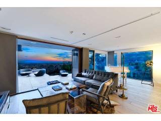 1590 Sunset Plaza Dr, Los Angeles CA  90069-1349 exterior