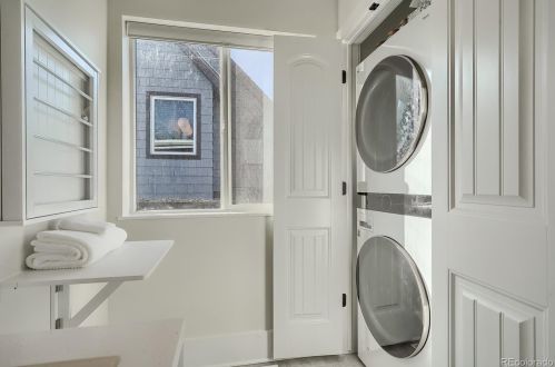 1691 Emerson St, Denver CO 80210-5025 exterior