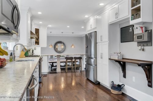 83 Lovett Ave, Little Silver NJ  07739-1420 exterior