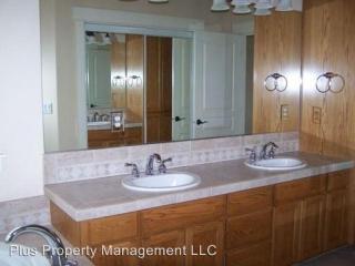 3350 Sandalwood Dr, Bend OR  97701-9828 exterior