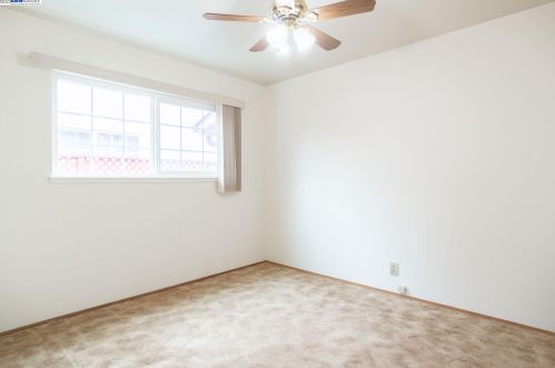 15266 Elvina Dr, San Leandro, CA 94579-1920