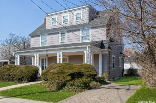 970 Allen Ln, Woodsburgh, NY 11598-1705