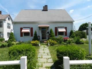 431 Highland Ave, Waterbury, CT 06708-3419