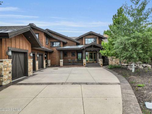 2052 Saddlehorn Dr, Park City, UT 84098-6346