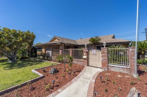 1425 Adams Ave, Orange, CA 92867-5805