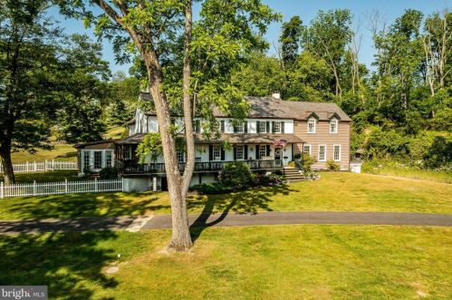 2564 Skippack Pike, Lansdale PA exterior