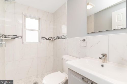 806 Pitman Ave, West Deptford NJ  08063-1324 exterior