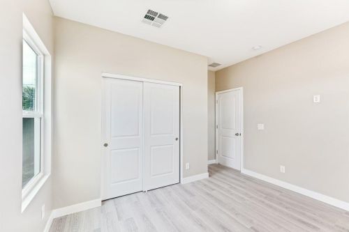 4815 37 Ave, Phoenix AZ 85053-4604 exterior