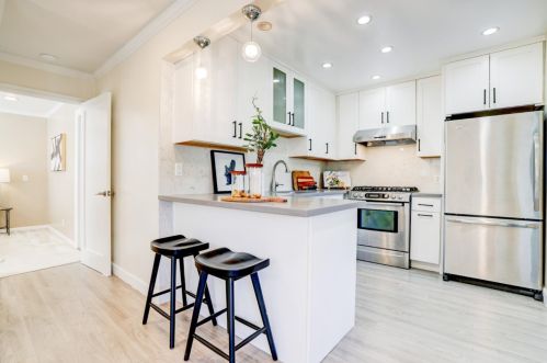 101 De Soto Way, San Bruno CA  94066-4719 exterior