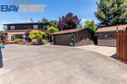 5278 Proctor Rd, Hayward, CA 94546-1532