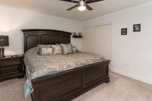 8709 Sentry Dr, Florence KY  41042-8275 exterior