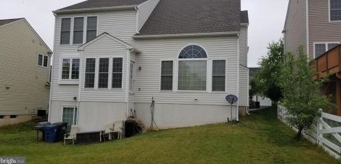 8171 Douglas Fir Dr, Lorton, VA 22079-5656