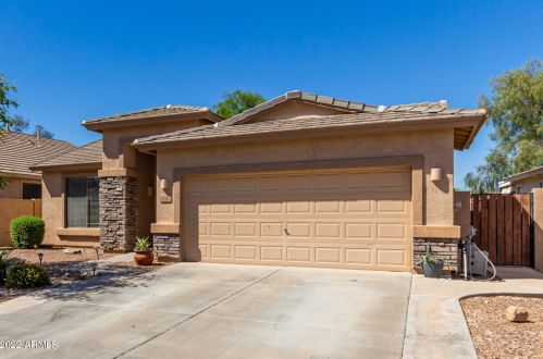 156 Canary Ct, San Tan Valley, AZ 85143-7500