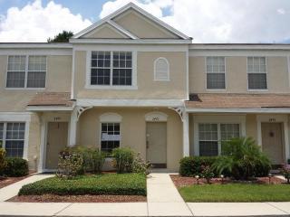 2473 Lake Woodberry Cir, Brandon, FL 33510-2712