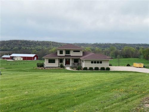 1578 Prairieview Ave, Van Meter, IA 50261-8587