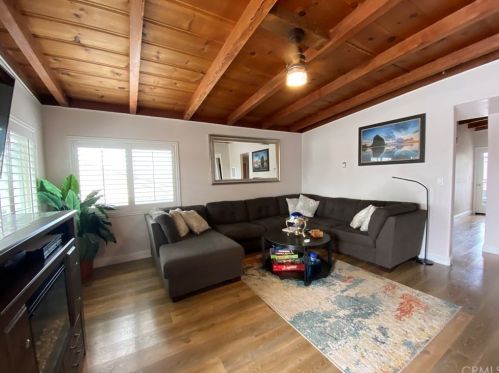 641 Saratoga Ave, Pismo Beach, CA 93433-1627