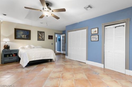 561 20th Ave, Naples FL  34120-3372 exterior