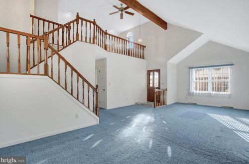 120 Strayer Dr, Carlisle PA  17013-4407 exterior