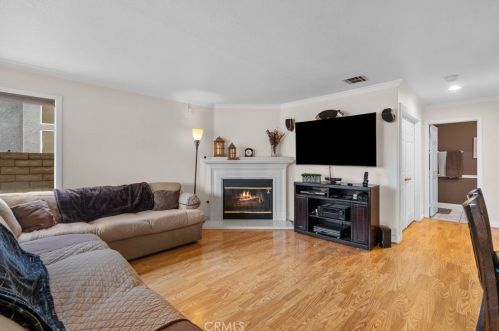 30508 Park Vista Dr, Santa Clarita CA  91384-3795 exterior