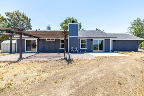 8255 Settlers Pl, Lake Nacimiento CA  93446-8364 exterior