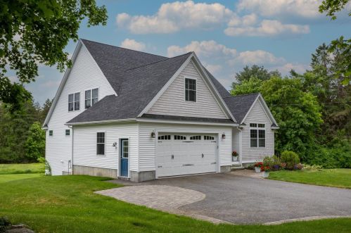 194 Atlantic Ave, North Hampton, NH 03862-2314