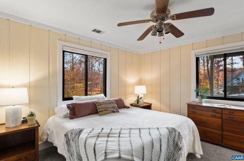 208 Jefferson Dr, Bybee VA  22963-2322 exterior