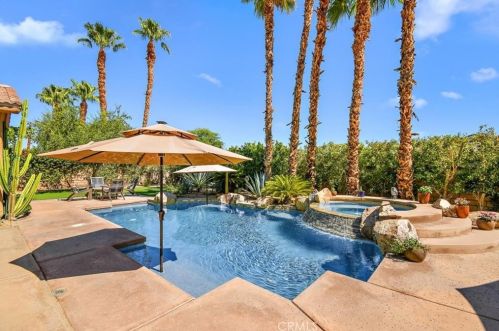 49435 Rio Arenoso, La Quinta CA  92253-6401 exterior