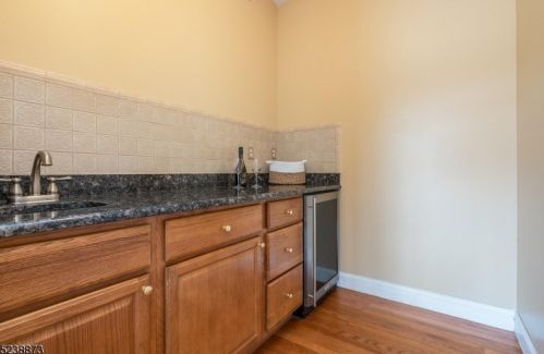 10 Providence Dr, Flemington NJ  08822-3447 exterior