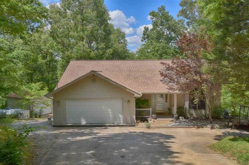 38 Shirley Ln, Suwanee, KY 42055-6806